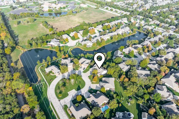 1813 N Cranbrook Cir, Wichita, KS 67206