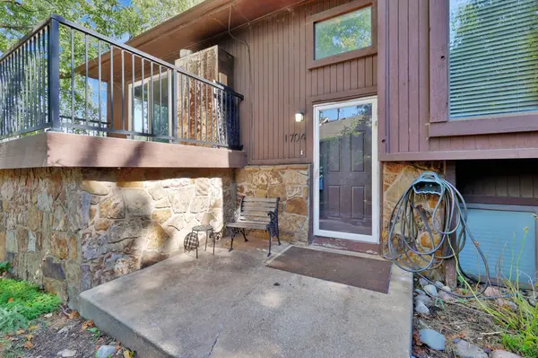 2421 S Yellowstone St #1704, Wichita, KS 67215