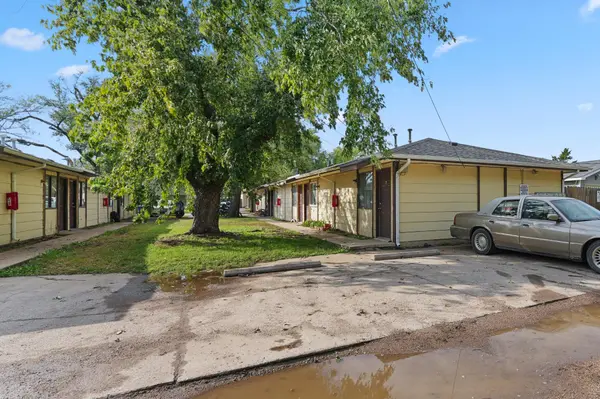 1322 S Vine St, Wichita, KS 67213