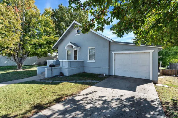 437 E D Ave, Kingman, KS 67068