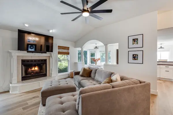 4460 N Rushwood St., Bel Aire, KS 67226-1475