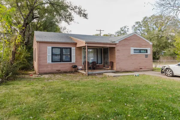 2361 N Green, Wichita, KS 67219