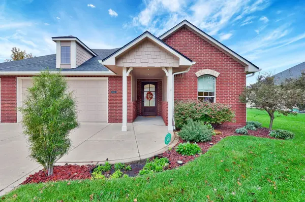 3949 N Watercress Ct, Maize, KS 67101