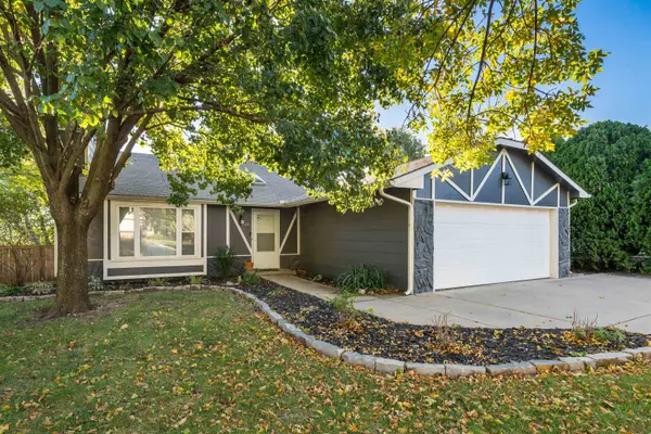 2020 N Burning Tree Rd, Derby, KS 67037