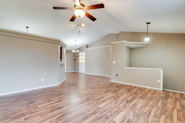1237 E 82nd St S, Haysville, KS 67060
