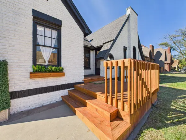 305 N Oliver Ave, Wichita, KS 67208