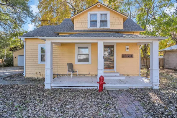 211 E Main St, Goessel, KS 67053