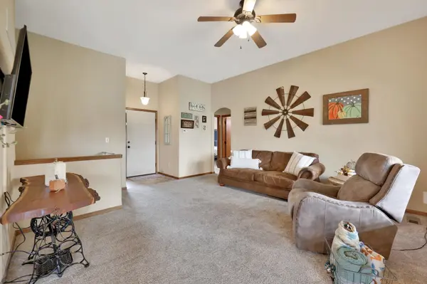 2541 E Ventnor Ct, Park City, KS 67219