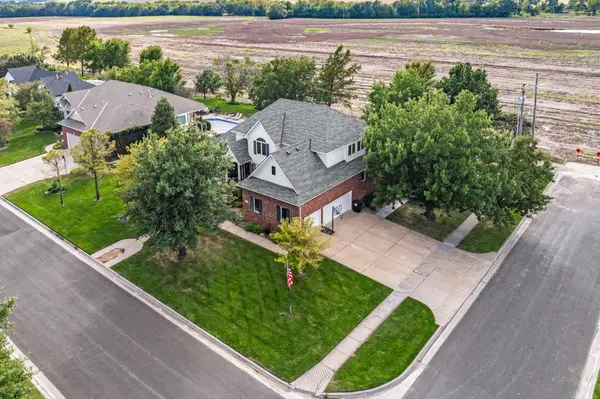 623 Homestead Ct, Colwich, KS 67030