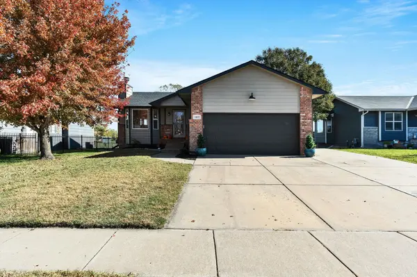 1825 E Summerwood St, Goddard, KS 67052