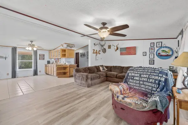 9770 SE Kay Dr, Leon, KS 67074