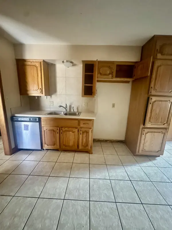 1127 Western Dr, Liberal, KS 67901
