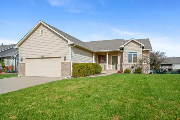 12106 E Ayesbury St, Wichita, KS 67226