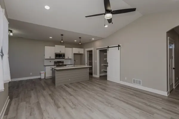 1269 E Park Glen, Clearwater, KS 67026