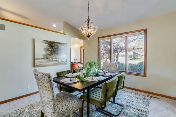 144 S Muirfield Cir, Wichita, KS 67209