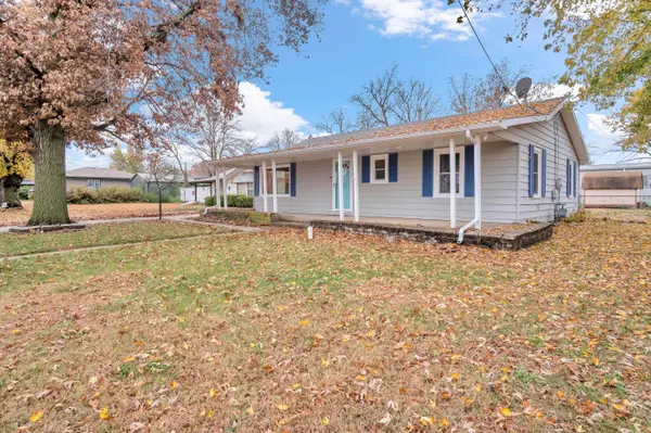 207 S Derby Ave, Derby, KS 67037