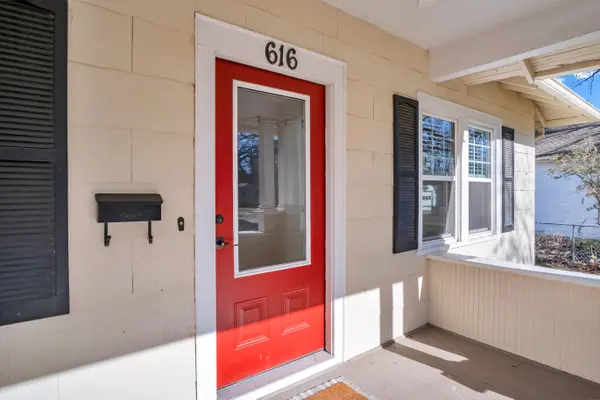 616 W 6th St, Newton, KS 67114
