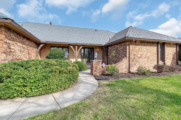 1508 S Robin Ridge Cir, Wichita, KS 67230