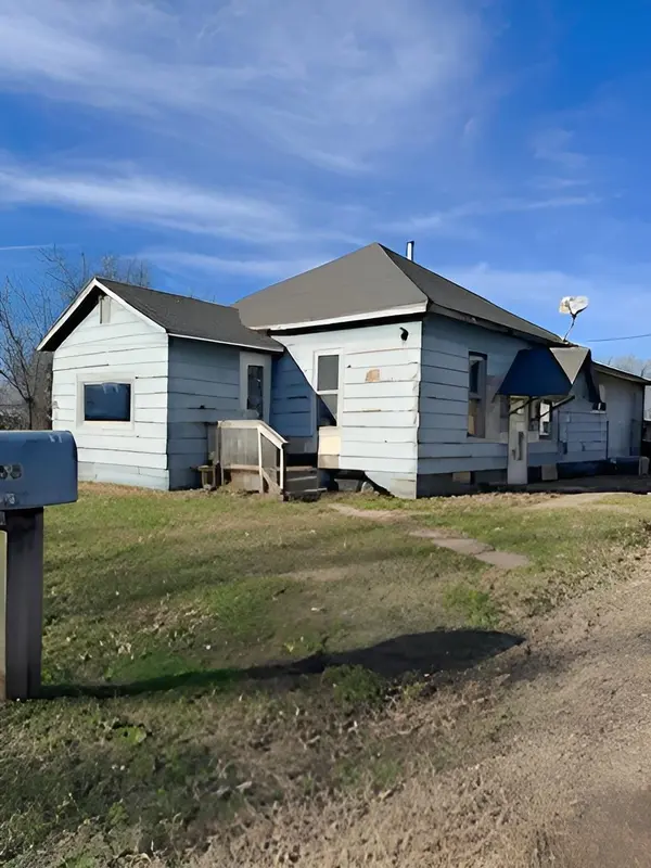 68 Morningside Rd, South Hutchinson, KS 67505