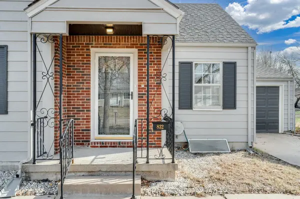 832 N Young St, Wichita, KS 67212