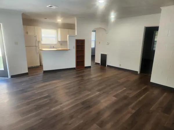 1712 Simpson Ave, Winfield, KS 67156