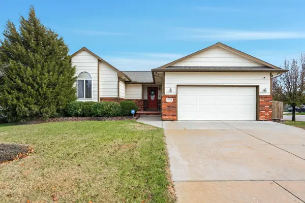11902 W Grant Ct, Wichita, KS 67209