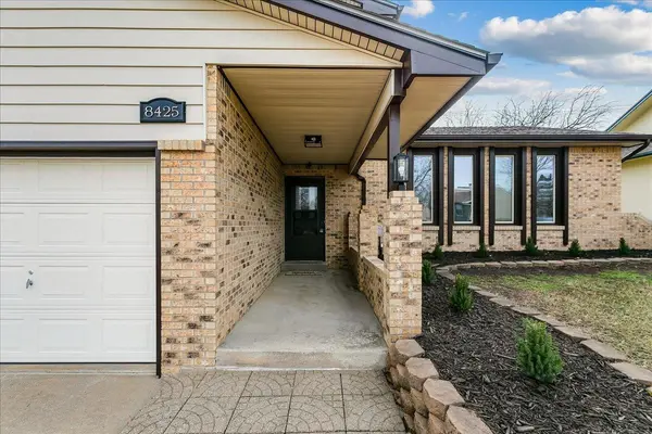 8425 E Mount Vernon St, Wichita, KS 67207
