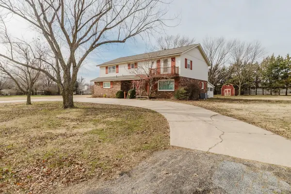 935 S Bedford, Wichita, KS 67207