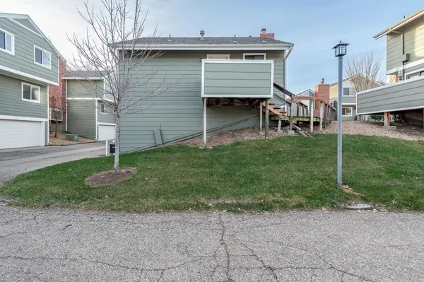 2021 N Broadmoor St, Wichita, KS 67206