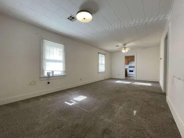 1333 N 4th, Arkansas City, KS 67005