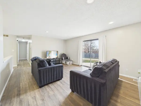 1517 N Baltimore Pl, Derby, KS 67037