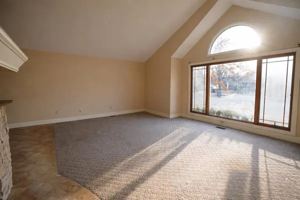 4041 N Cranberry, Wichita, KS 67226
