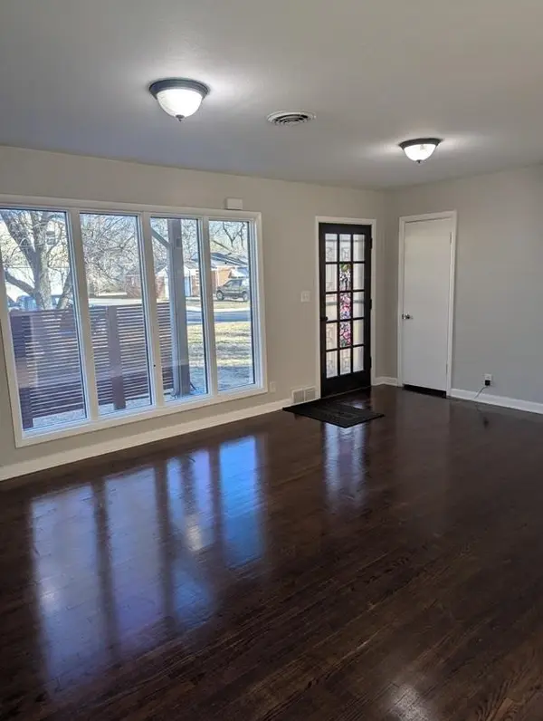 213 Van Arsdale Ave, Haysville, KS 67060