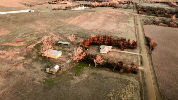 4853 N Hohneck Rd, Tescott, KS 67484