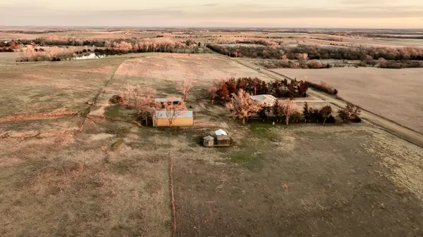 4853 N Hohneck Rd, Tescott, KS 67484