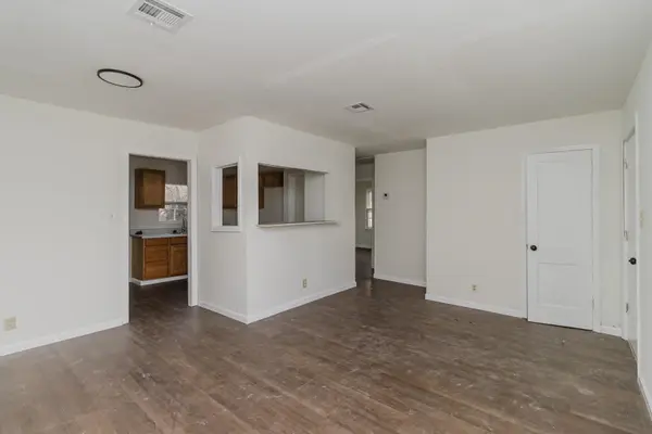 1908 N Grove, Wichita, KS 67214