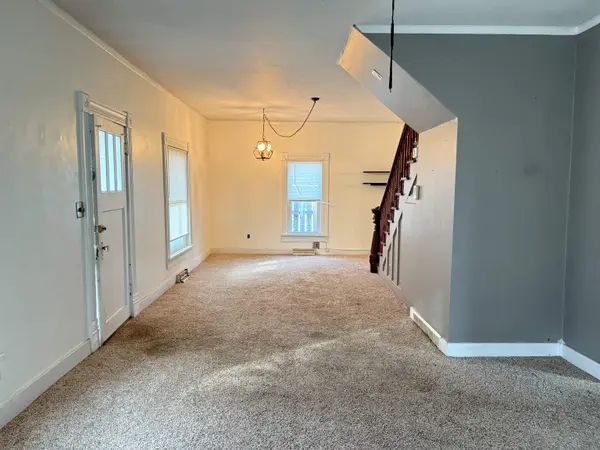 217 Crawford St, Clay Center, KS 67432