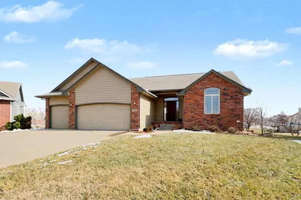 11428 E Pine Meadow Ct, Wichita, KS 67206
