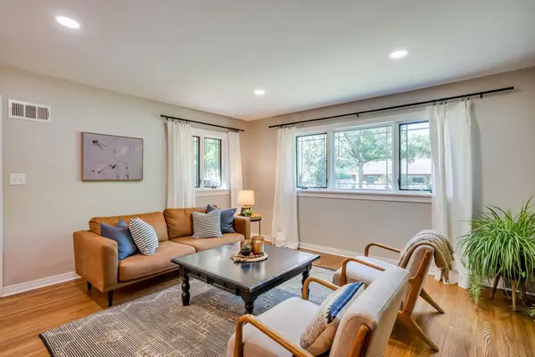 304 S Courtleigh Drive, Wichita, KS 67218