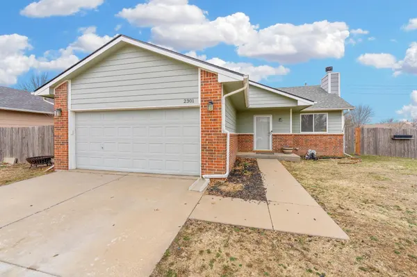 2301 S Westgate St, Wichita, KS 67209