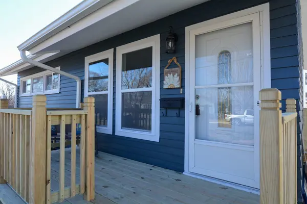 719 W 3rd St., Valley Center, KS 67147