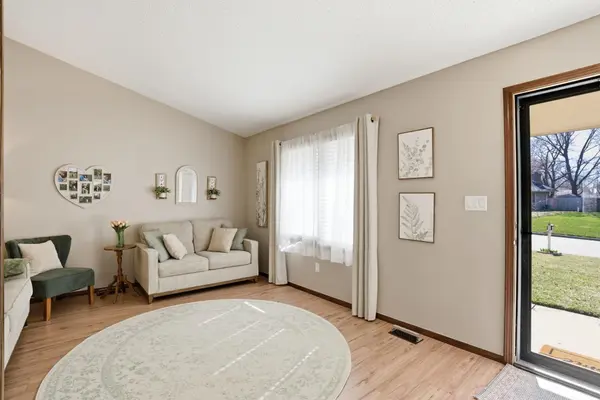 1722 Overlook Dr., Derby, KS 67037