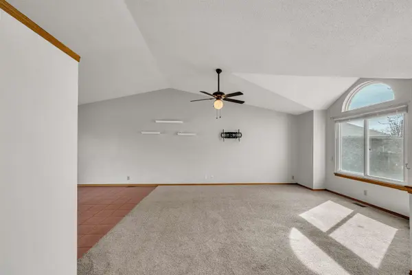 226 W Rosewood Ln, Derby, KS 67037