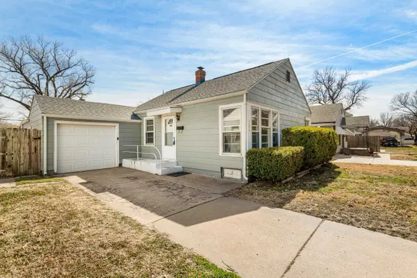 126 N Saint Paul,  Wichita,  KS 67203