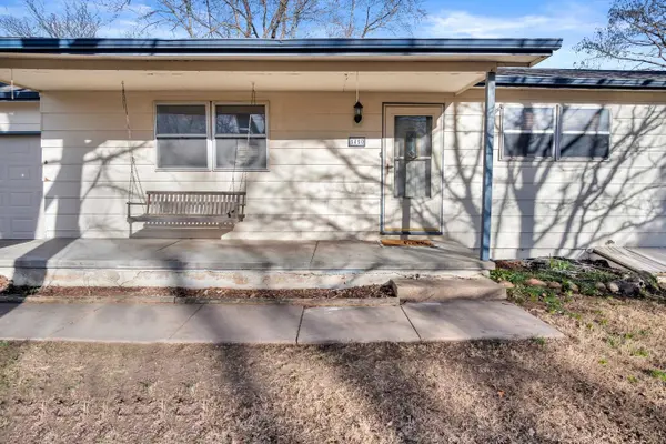5450 N Charles St, Wichita, KS 67204