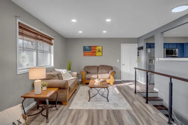 5450 N Charles St, Wichita, KS 67204