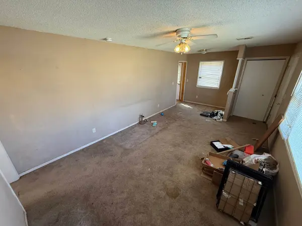 7301 E Castle Dr., Wichita, KS 67207