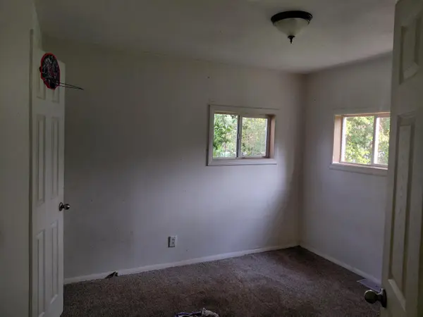 1400 W Catalpa Street, Springfield, MO 65807