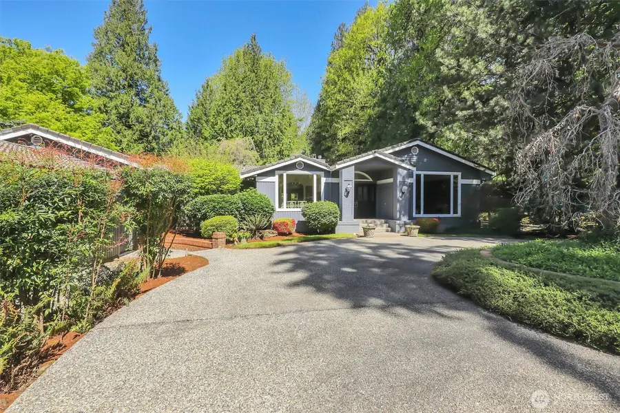 13320 211th PL NE, Woodinville, WA 98077