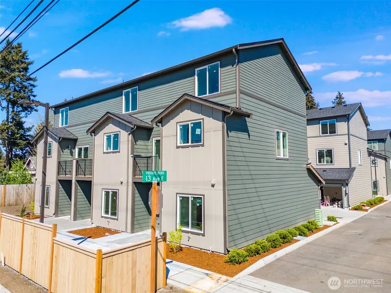 17522 13th AVE E #B, Spanaway, WA 98387
